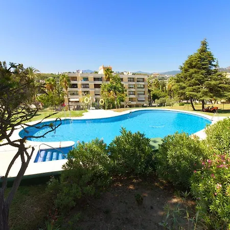 Aloha Tower's Near Puerto Banus Apartment Marbella